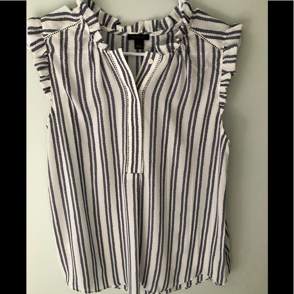 Ann Taylor sleeveless top